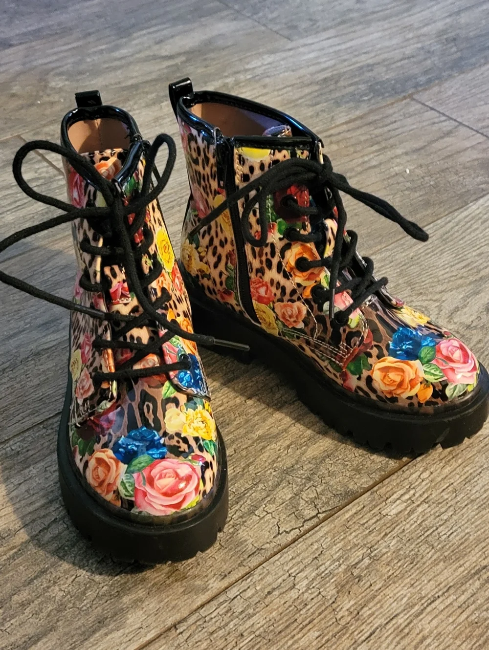 Betsey Johnson BK-JOHN Leopard Floral Combat Boots Lace Up Chunky Lug Sole NEW